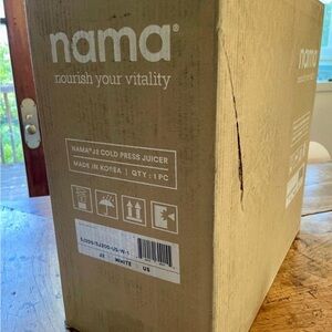 Nama J2 Cold Press Juicer -White